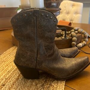 Women’s Tony Lama Boots